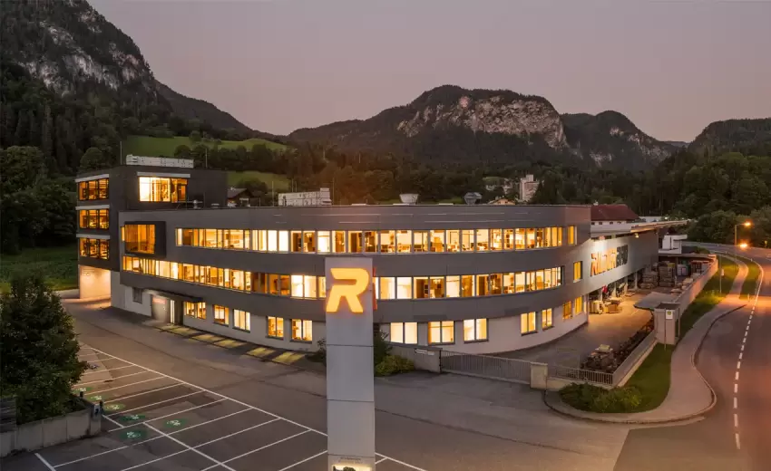 RIEDERBAU Gebäude Standort Schwoich_Tirol@Christoph Ascher.webp
