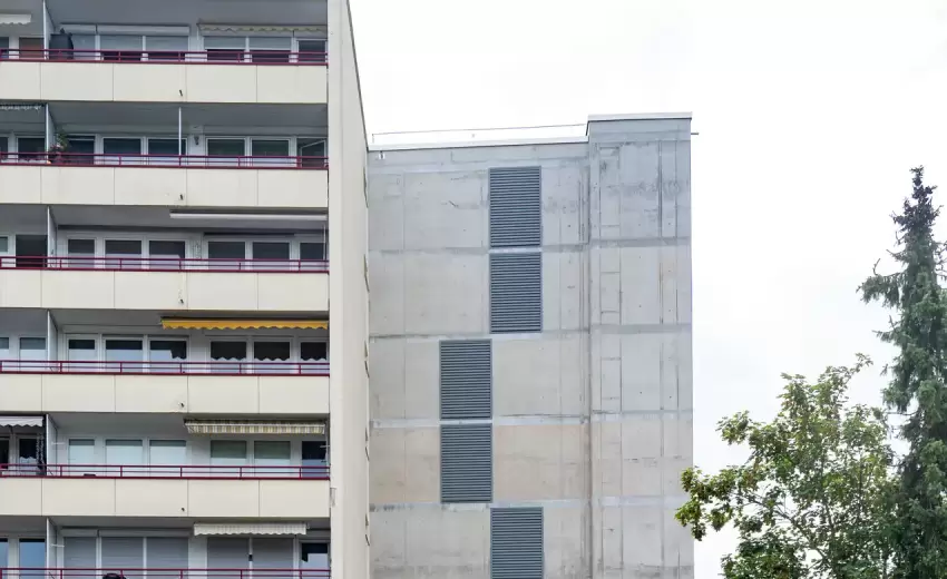 Michael Renner Bauunternehmung Engadiner Straße 52 Aufzug und Treppenhausneubau