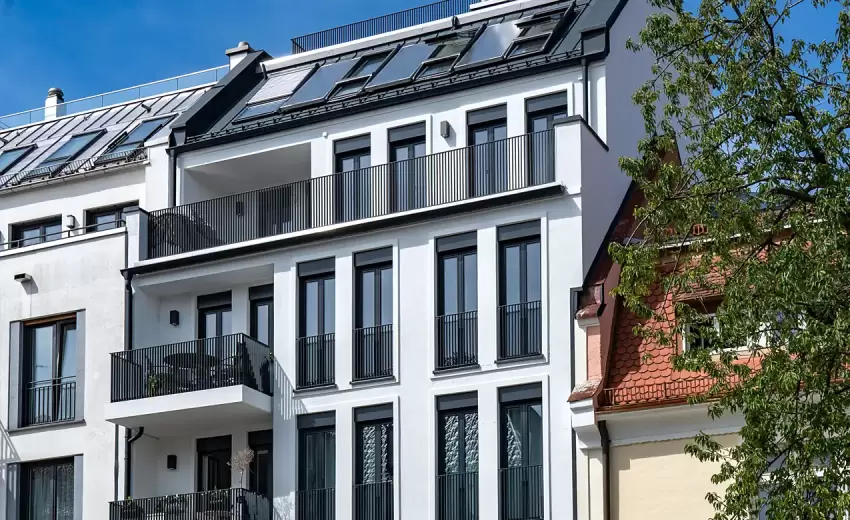 Michael Renner Bauunternehmung Karl-Theodor-Straße 38 Neubau Mehrfamilienhaus mit Doppelgaragen