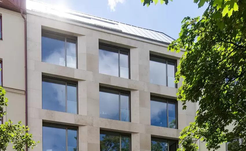 Michael Renner Bauunternehmung Oberanger 45 Neubau Wohn-, Büro- und Geschäftshaus