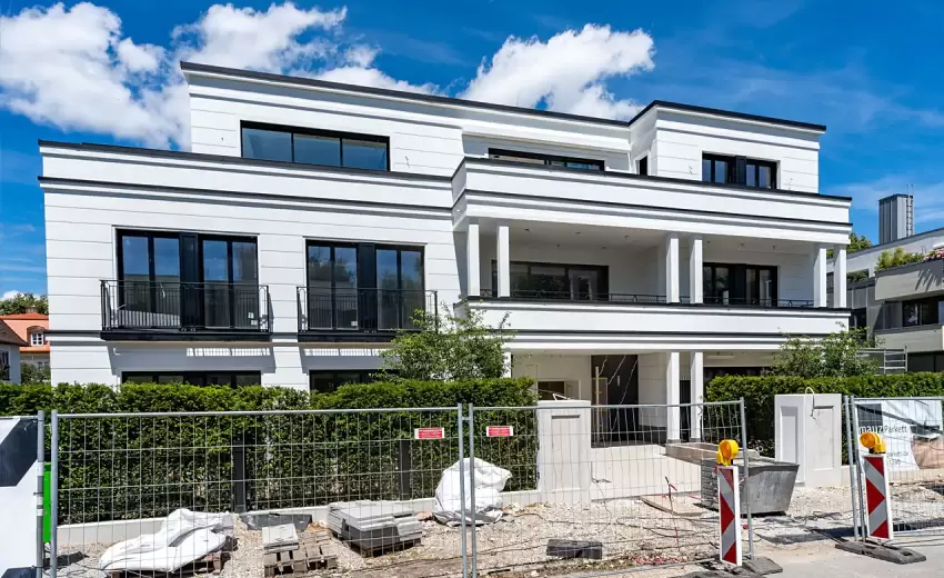 Michael Renner Bauunternehmung Schlagintweitstraße 2 Neubau Wohnhaus mit zweigeschoßiger Tiefgarage