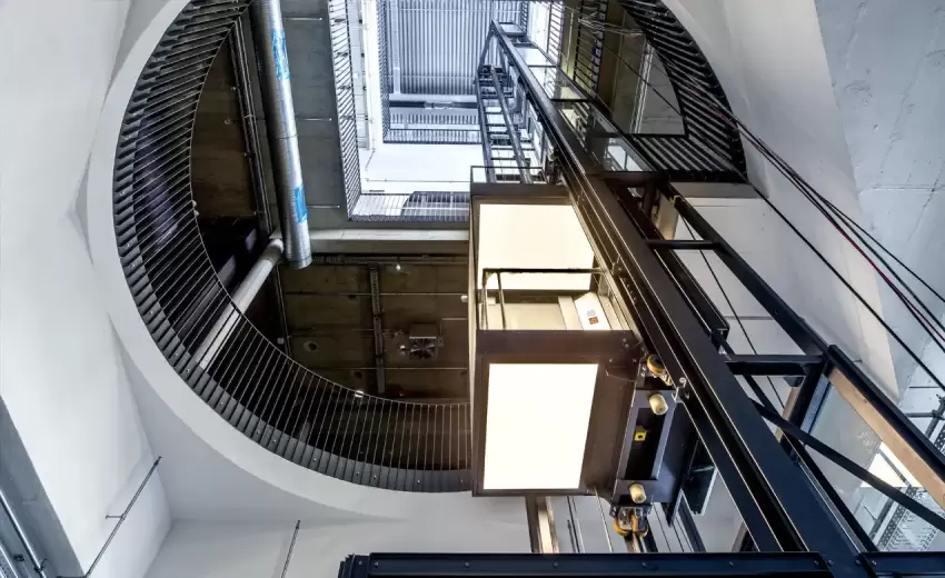 Michael Renner Bauunternehmung Umbau Heizkraftwerk Kare Möbelhaus