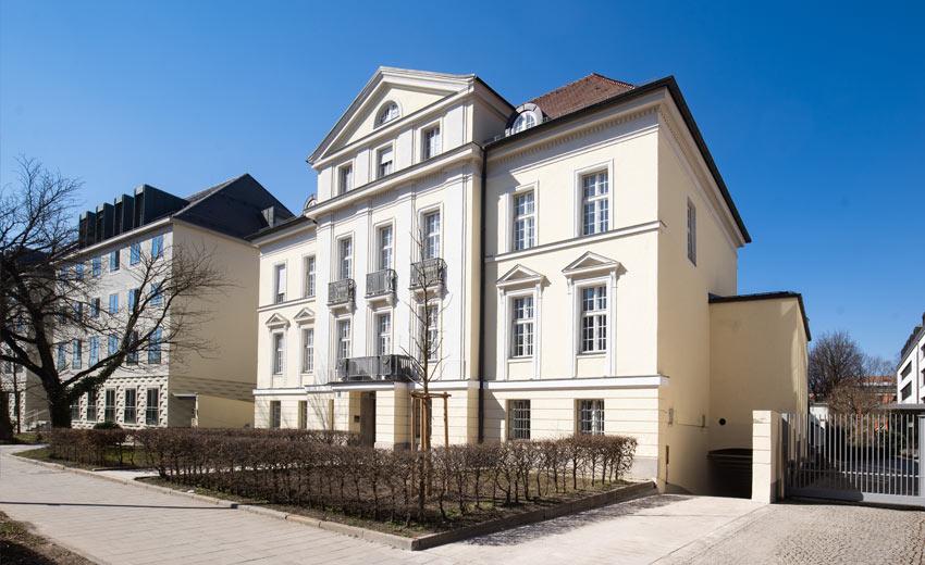 Michael Renner Bauunternehmung Sanierung und Neubau ADAC-Gebäude Königinstr. 9-11