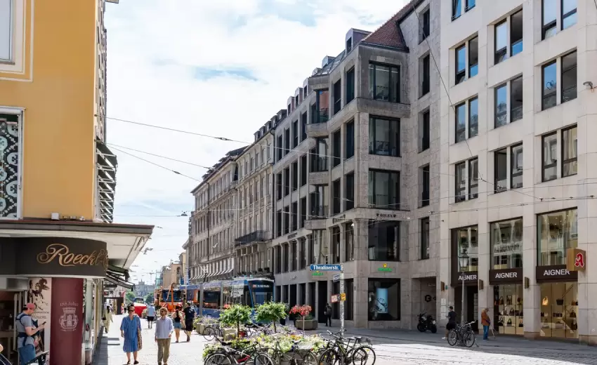 Michael Renner Bauunternehmung Referenz Perusastraße 7 München